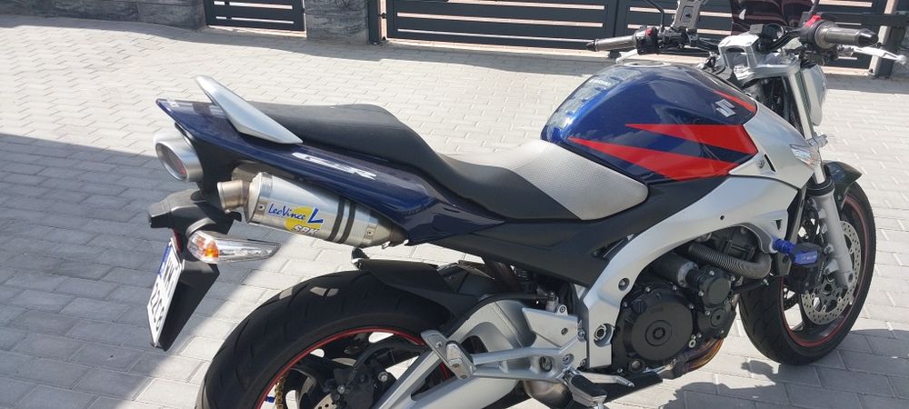 Motocykl Suzuki Gsr 600