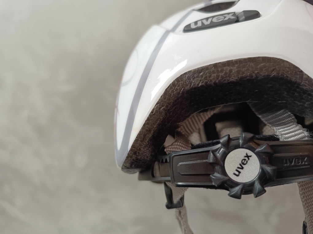 Kask Uvex dla dziewczynki
