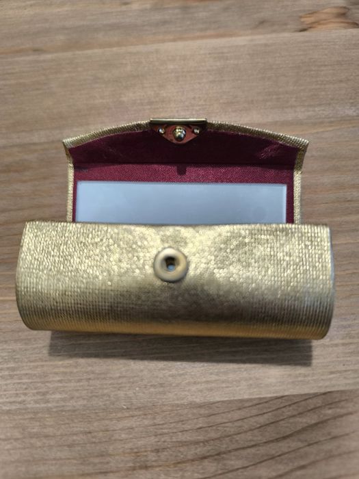 Etui na pomadkę nowe