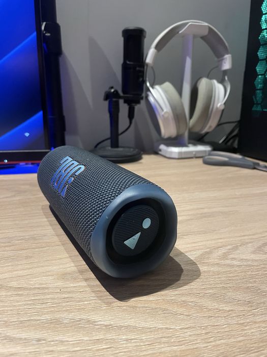 Sprzedam głośnik JBL flip 6