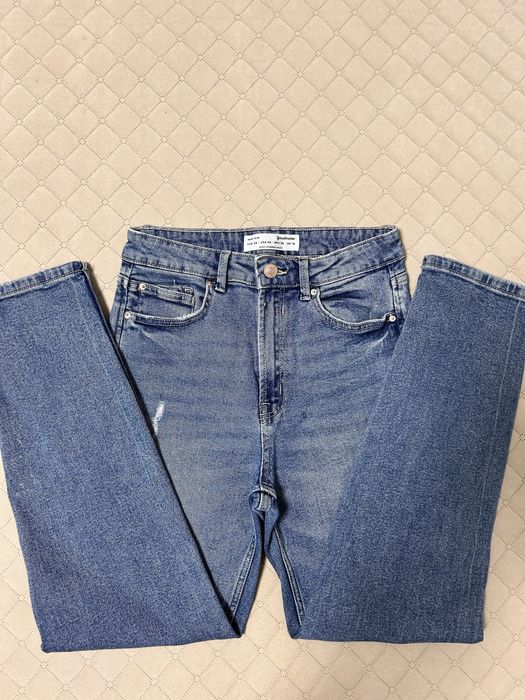 Джинси Stradivarius mom comfort slim р. S-M