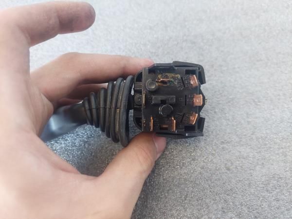 Conjunto / manetes de luzes e limpa vidros SKODA Felicia I Hatchback (