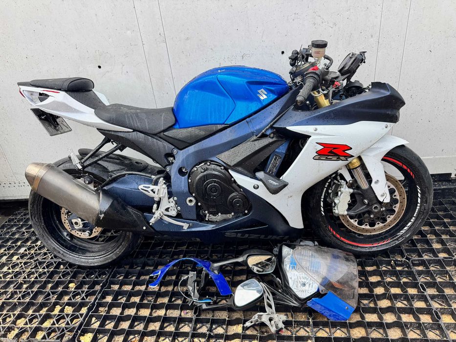 SUZUKI GSXR 750 L2 2012  r6 cbr ninja