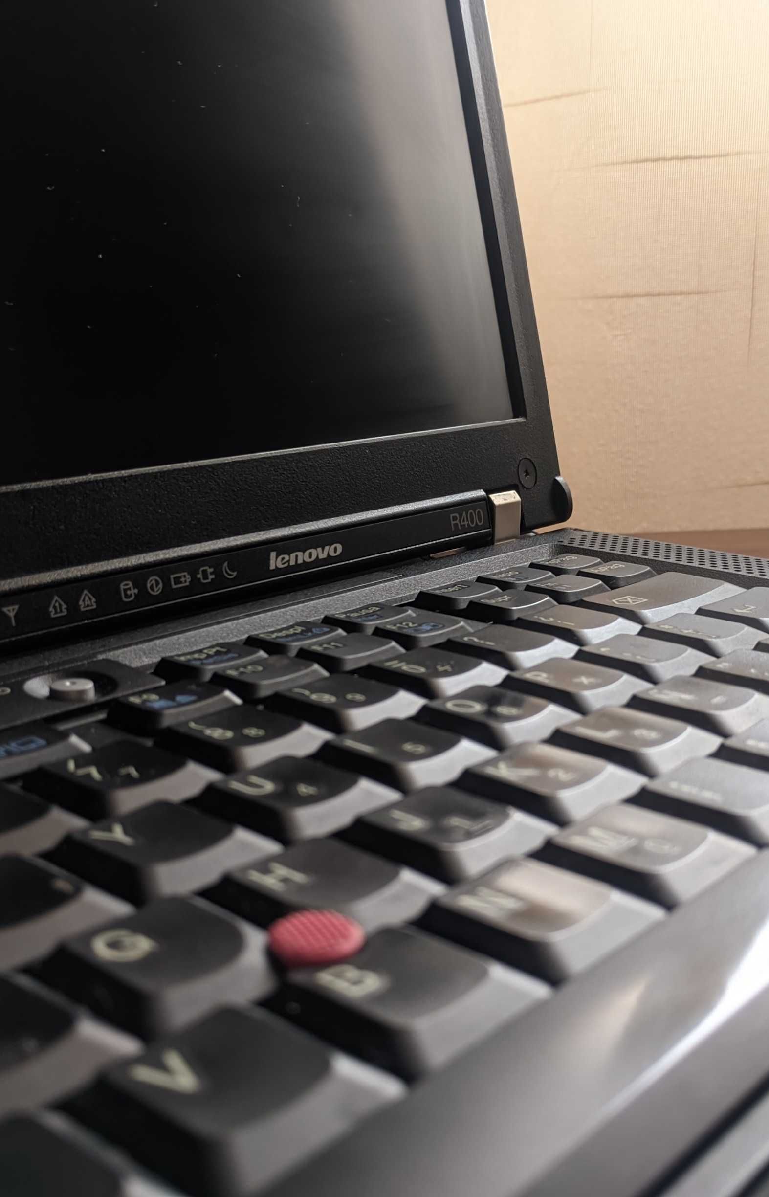 Thinkpad R400 [avariado]