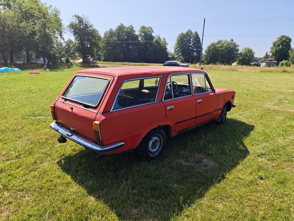 Fiat 125p Kombi Barn Find odpala