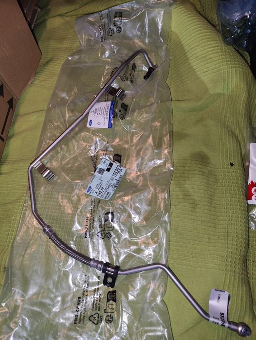 Ford 2 590 774, 1 763 650 трубки подачі масла