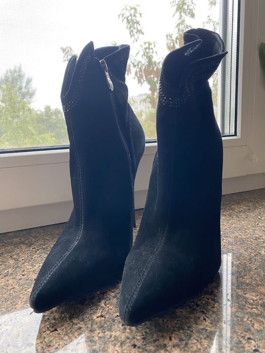 Продам чобітки