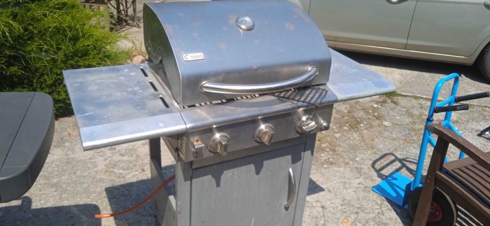 grill  gazowy firmowy jak nowy kompletny okazja