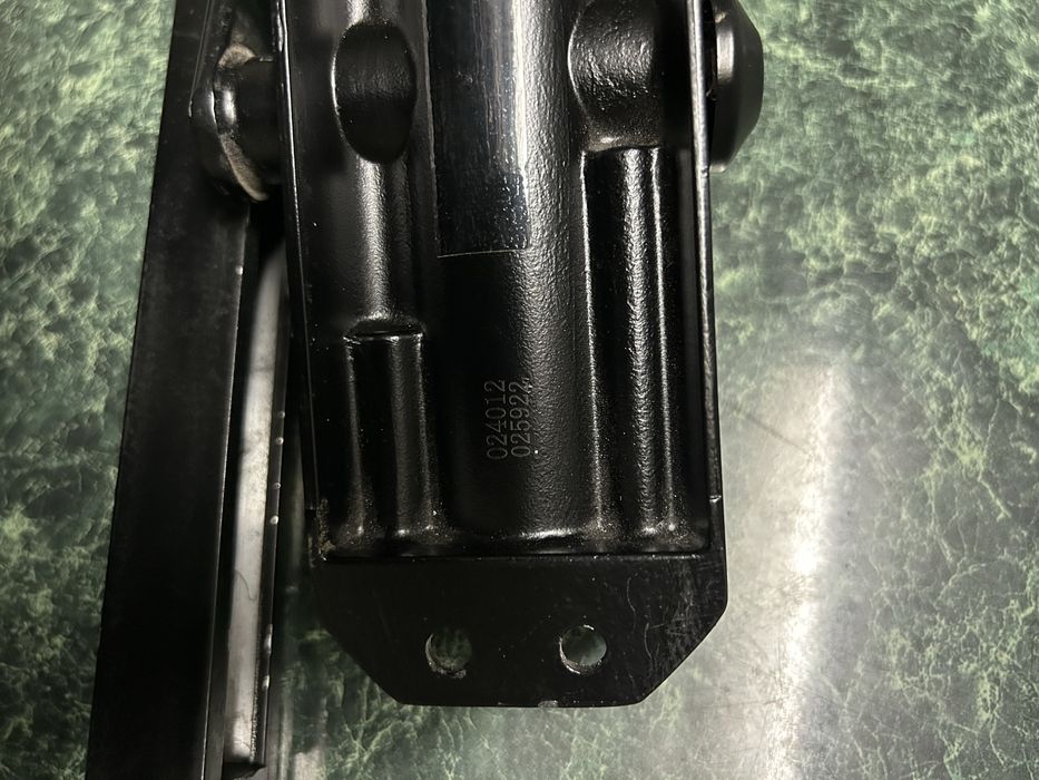 Дотягувач дверний верхній