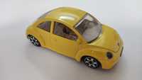 Volkswagen New Beetle / 1:43 / Bburago
