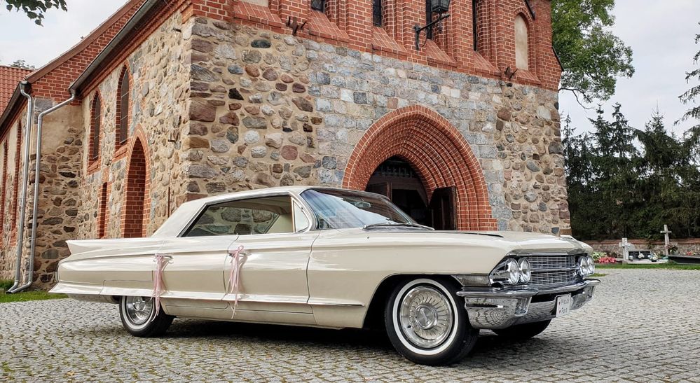 Auto do ślubu , sesje Cadillac Deville 1962. Skrzydlak ! Piękny