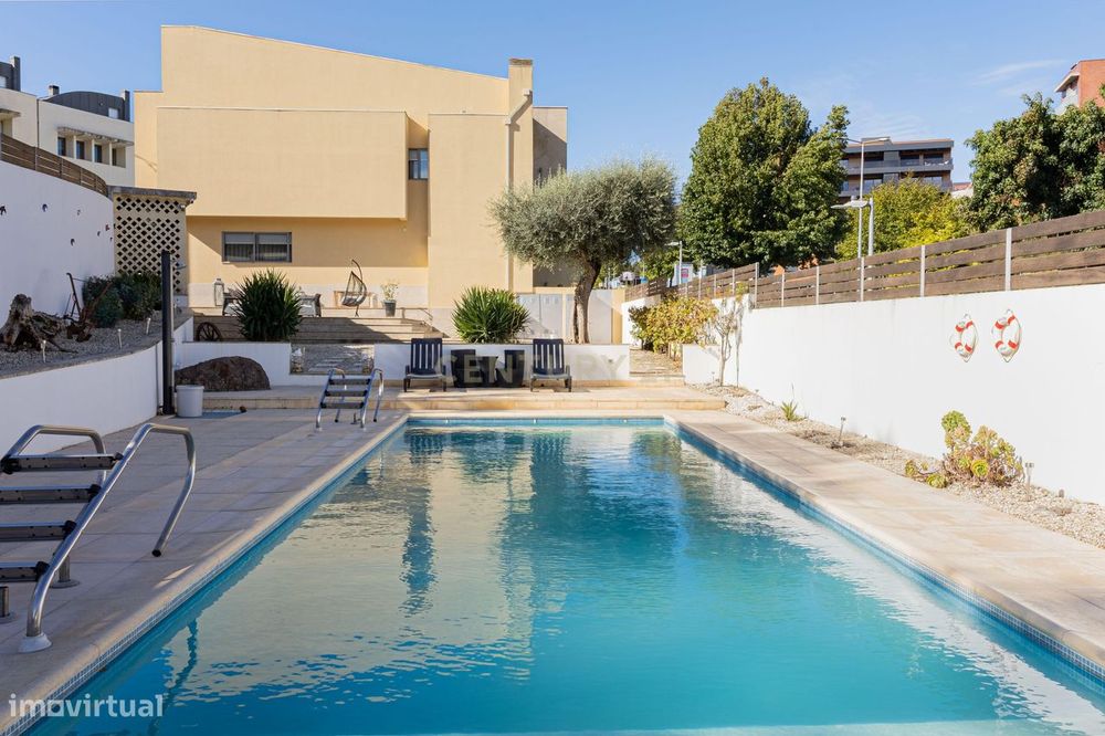 Moradia T4 com Piscina aquecida - Fraião