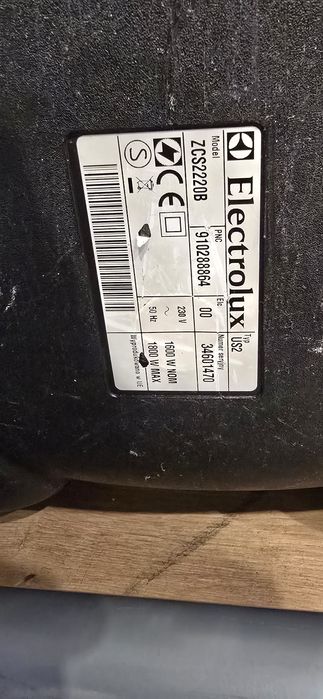 Bardzo mocny odkurzacz workowy ELECTROLUX Classic Silence o mocy 2500W