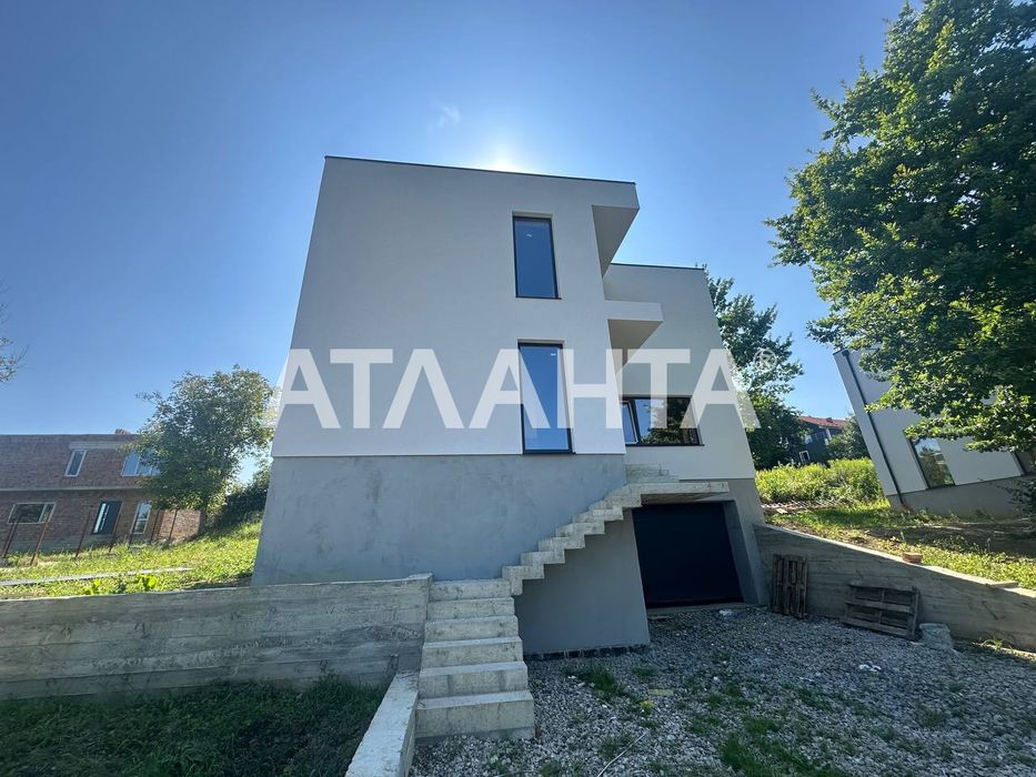 Hi-Tech будинок з панорамними краєвидами (р-н Роша-клуб)