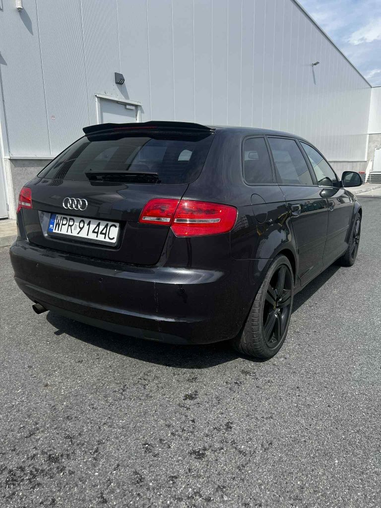 Audi A3 8p sportback LIFT 1.6 MPI benzyna + LPG S-line  zadbana skóra