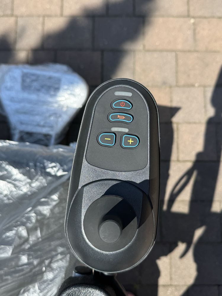 Wózek inwalidzki elektryczny