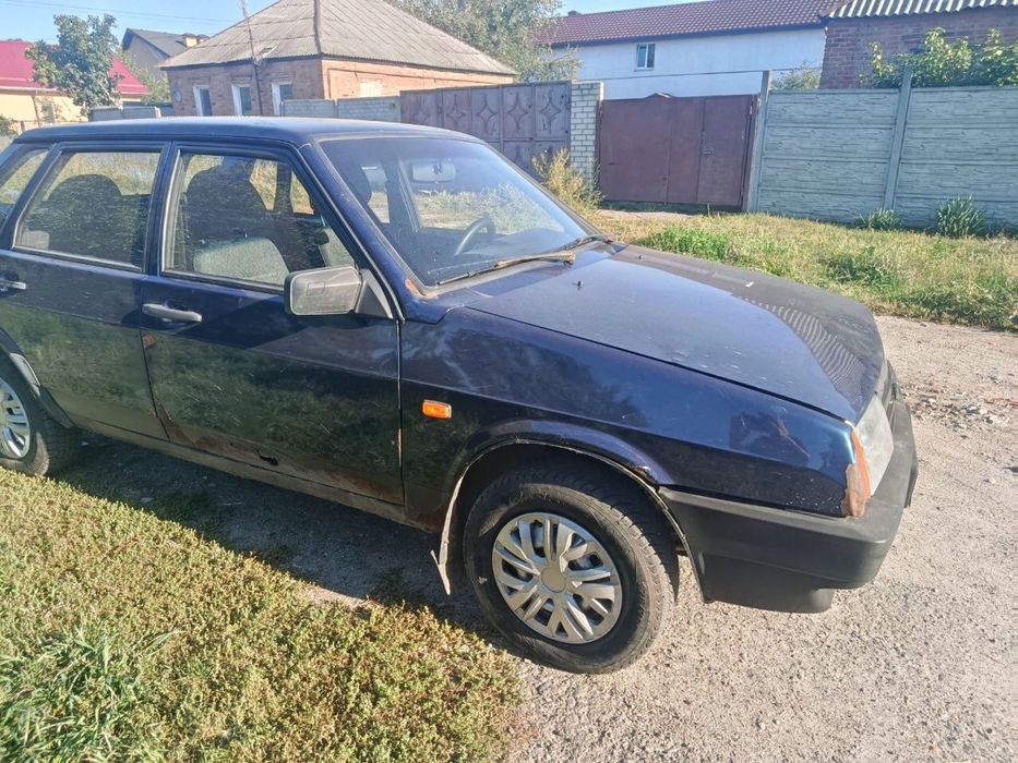 ВАЗ 21099, 2005 г 1.5 инжектор надёжный и экономичный авто