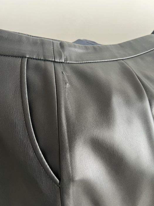 Юбка жіноча клеш з еко кожі