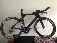 Rower triathlonowy marki Canyon speedmax cf