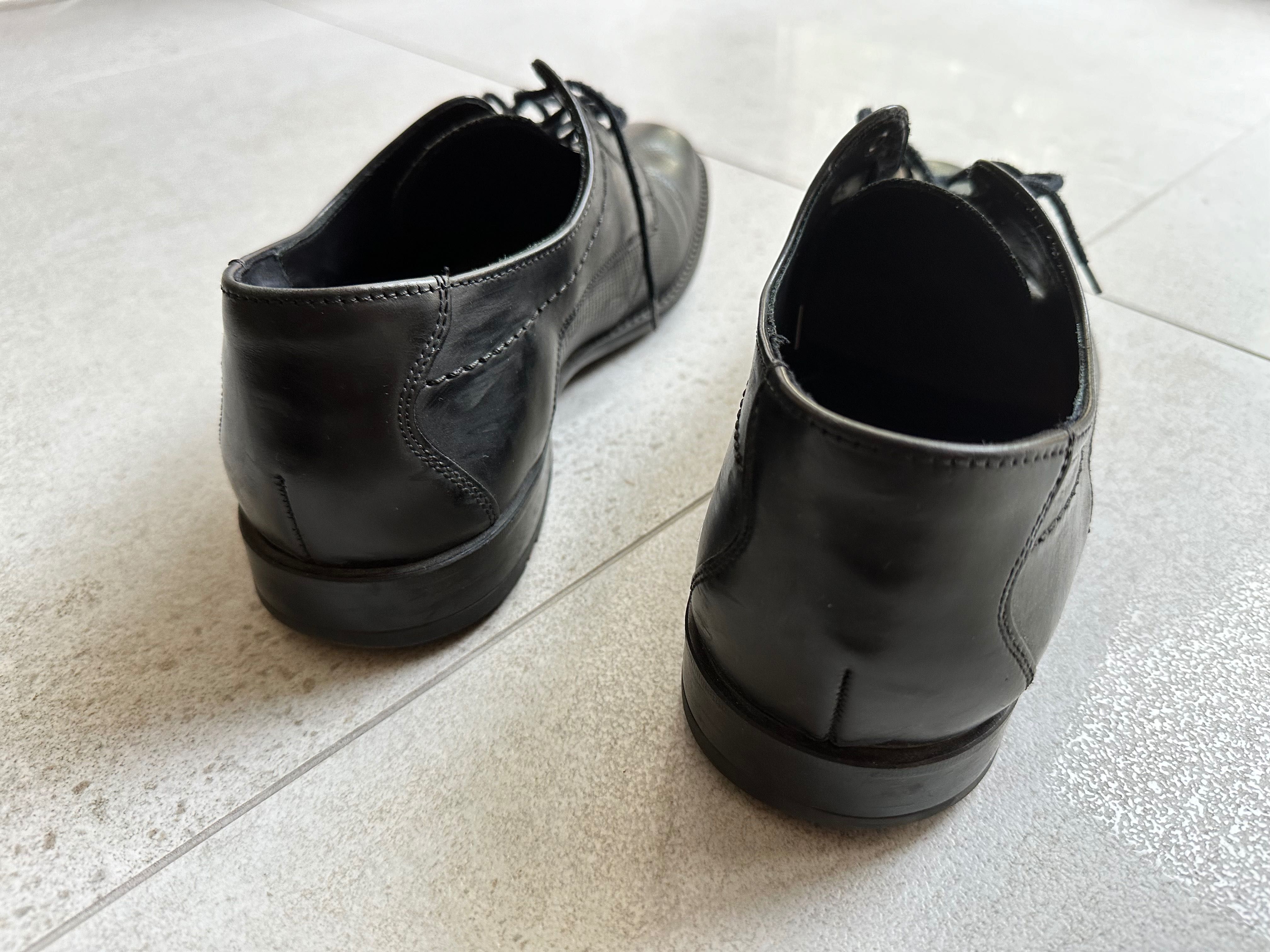 Buty męskie eleganckie czarne do garnituru perforowane Lloyd r 43