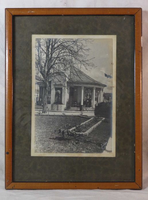 Fotografia Café Girassol Viana do Castelo Ass José Lino  1933
35x27cm