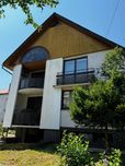 Продаж просторого будинку в Компотному районі!