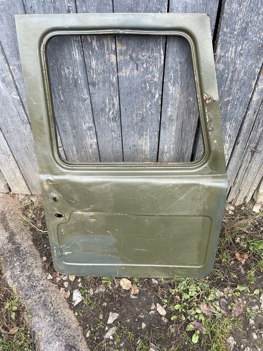Продам двері газ 66