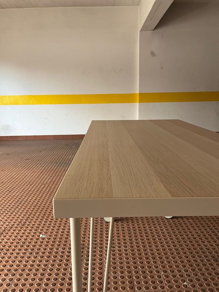 Secretaria com rodas IKEA
