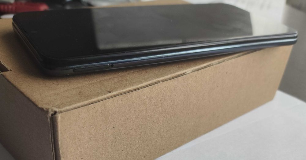 Cмартфон Samsung A50, 4/128 Gb.