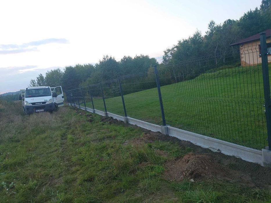 ogrodzenia ogrodzenie panelowe panele słupki brama furtka płot palety