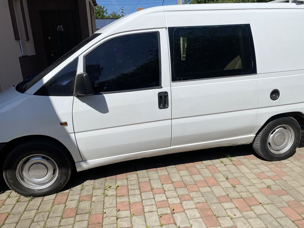 Fiat scudo 1.9D dw8 варте уваги