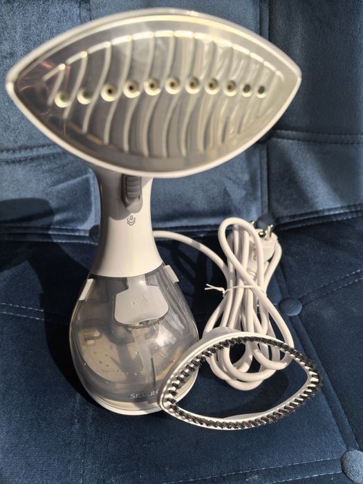 Żelazko parowe /Szczotka parowa