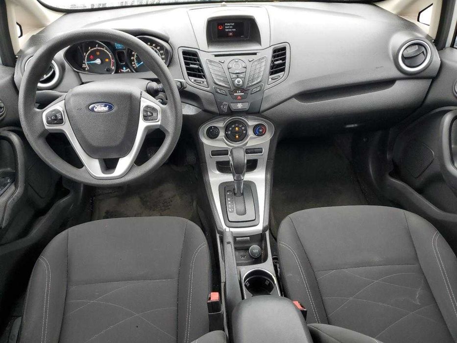 В дорозі FORD FIESTA SE 2018 форд фієста сі США 1.6 передній привід