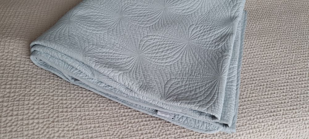 Narzuta kapa na łóżko 220x240cm