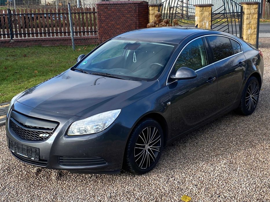 Opel Insignia Klima_Alu_2.0_Diesel_Hatchbeck_2010rok_Kolor z177