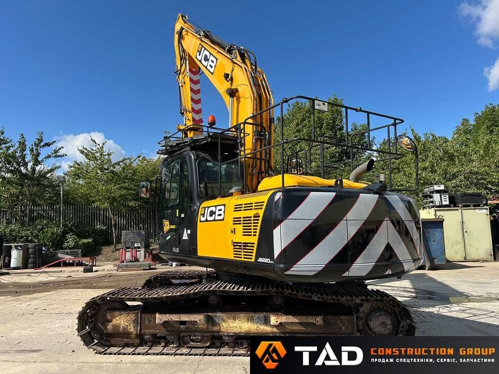 Гусеничний екскаватор JCB JS 220 LC