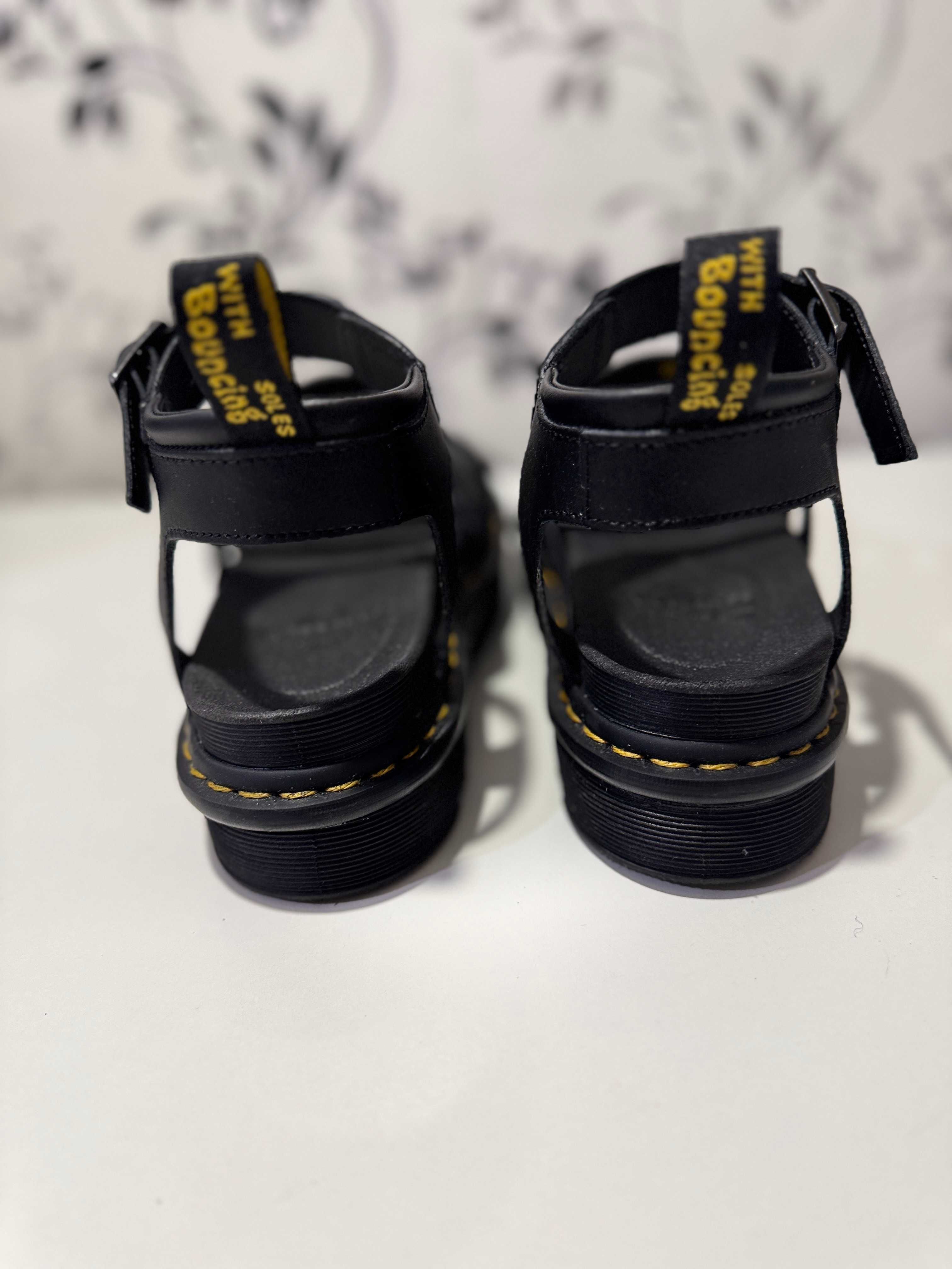 Босоніжки жіночі з натуральної шкіри Dr.Martens, 39р
