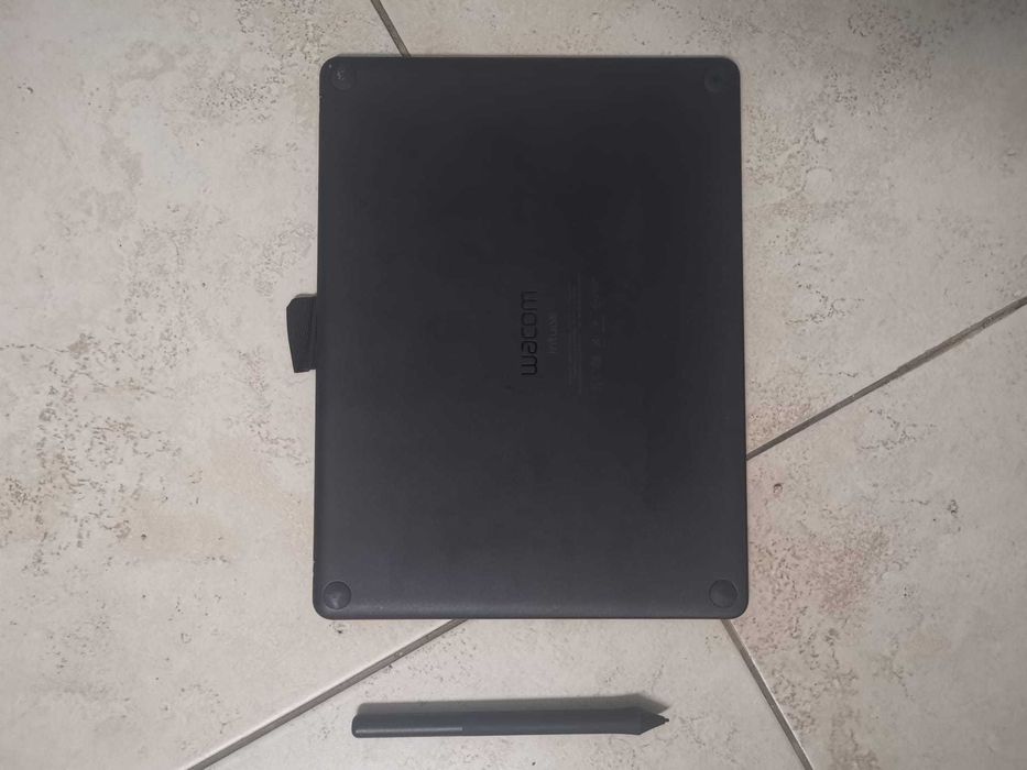 Wacom Intuos Medium/Black Bluetooth USB