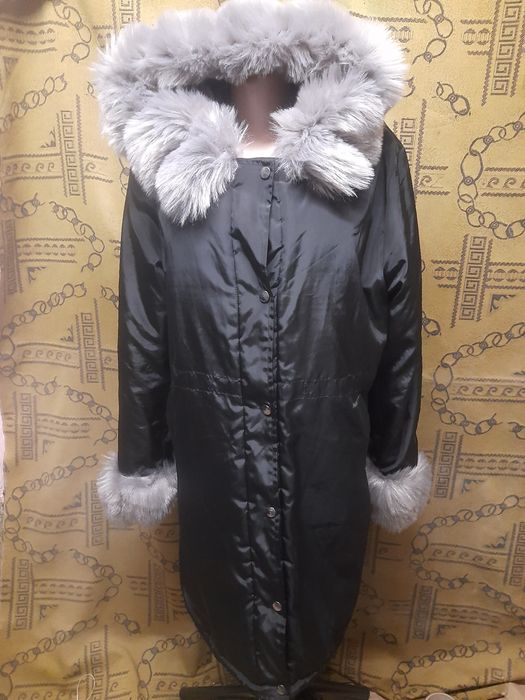 Жіноча зимова куртка