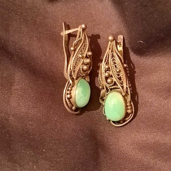 Винтажные серьги из мельхиора с филигранью, вставка хризопраз. СССР