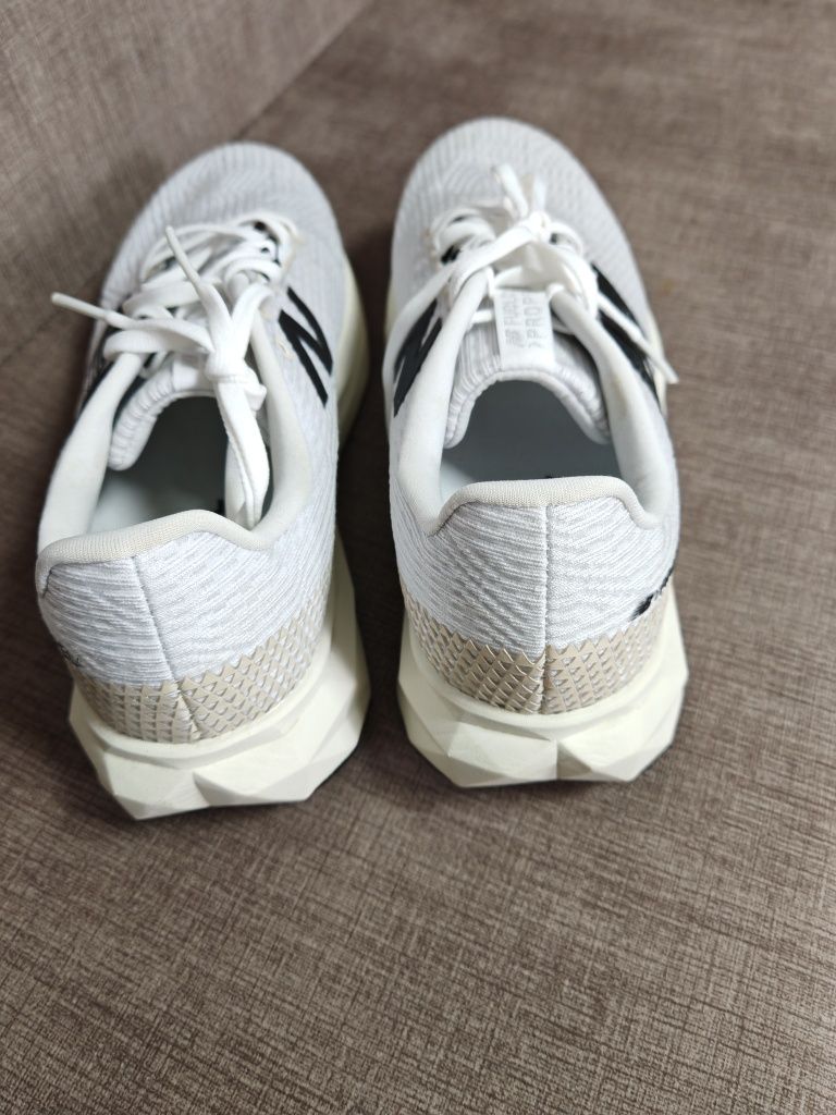 New Balance Propel