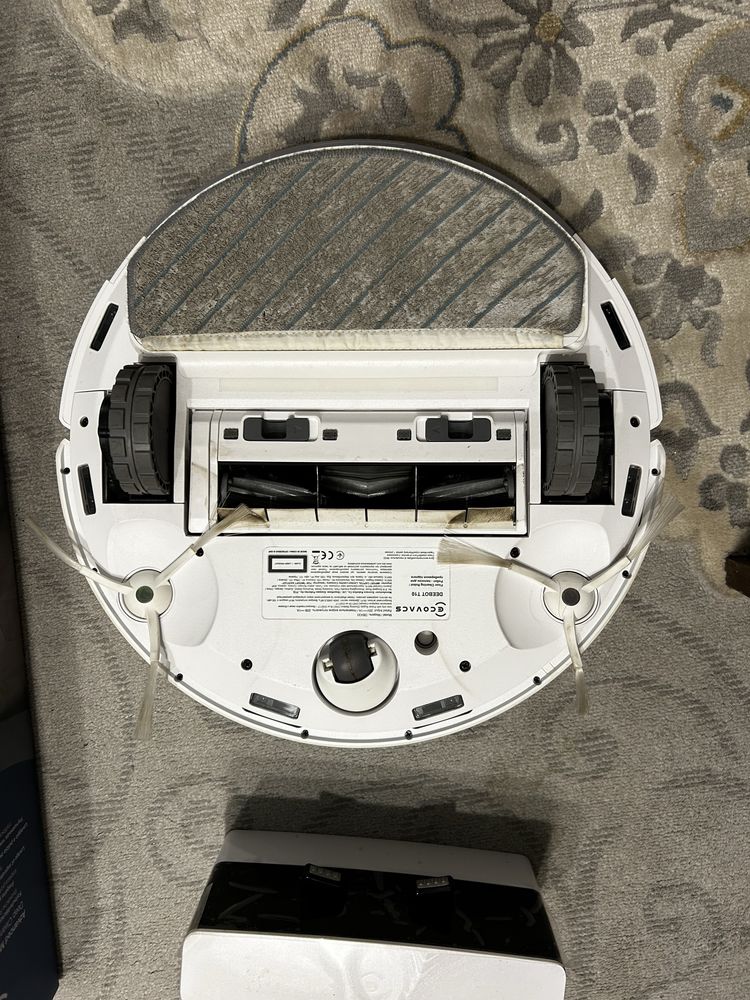 Робот-пылесос Ecovacs Deebot T10