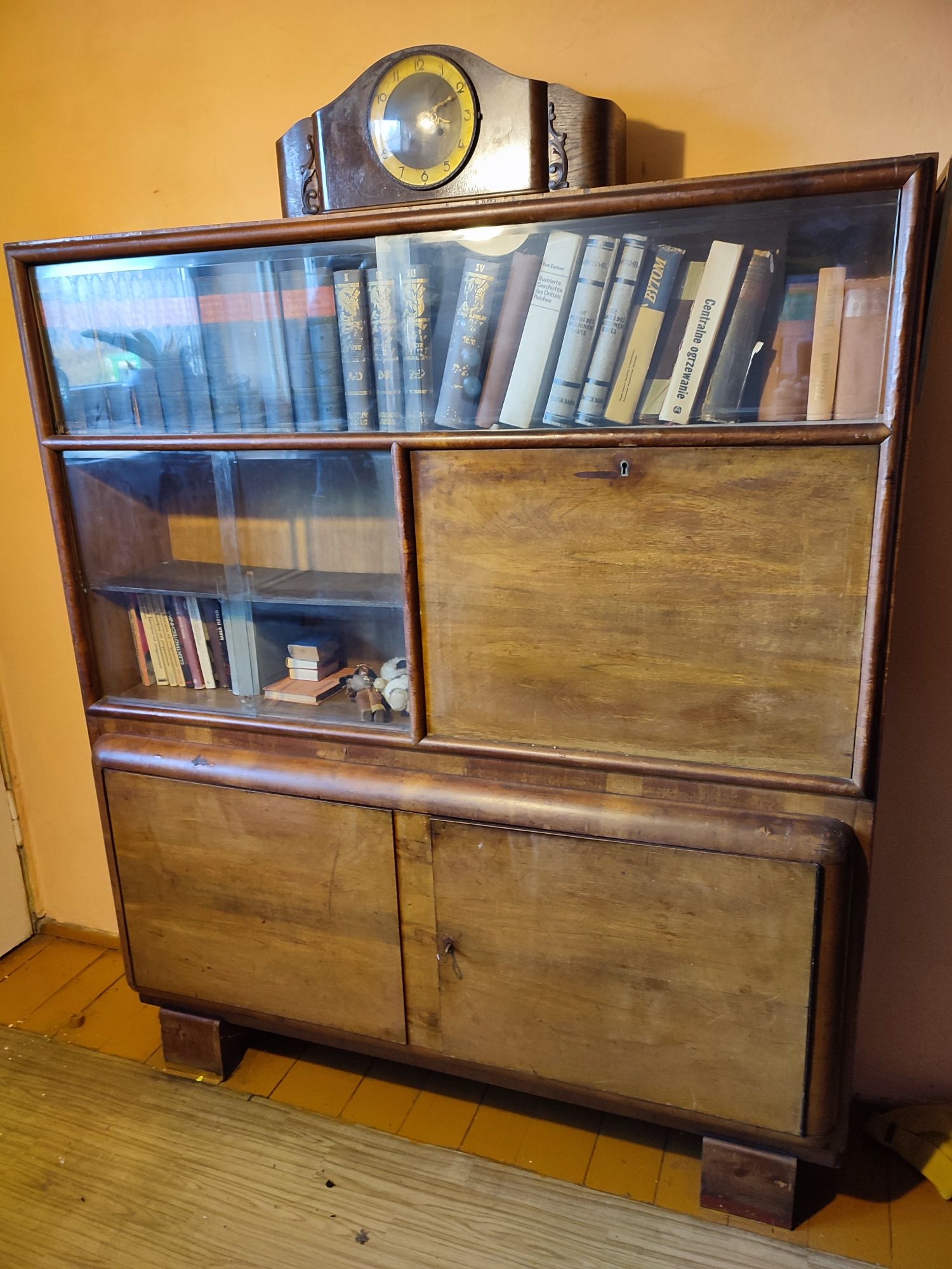 Biblioteczka retro z lat 60 tych