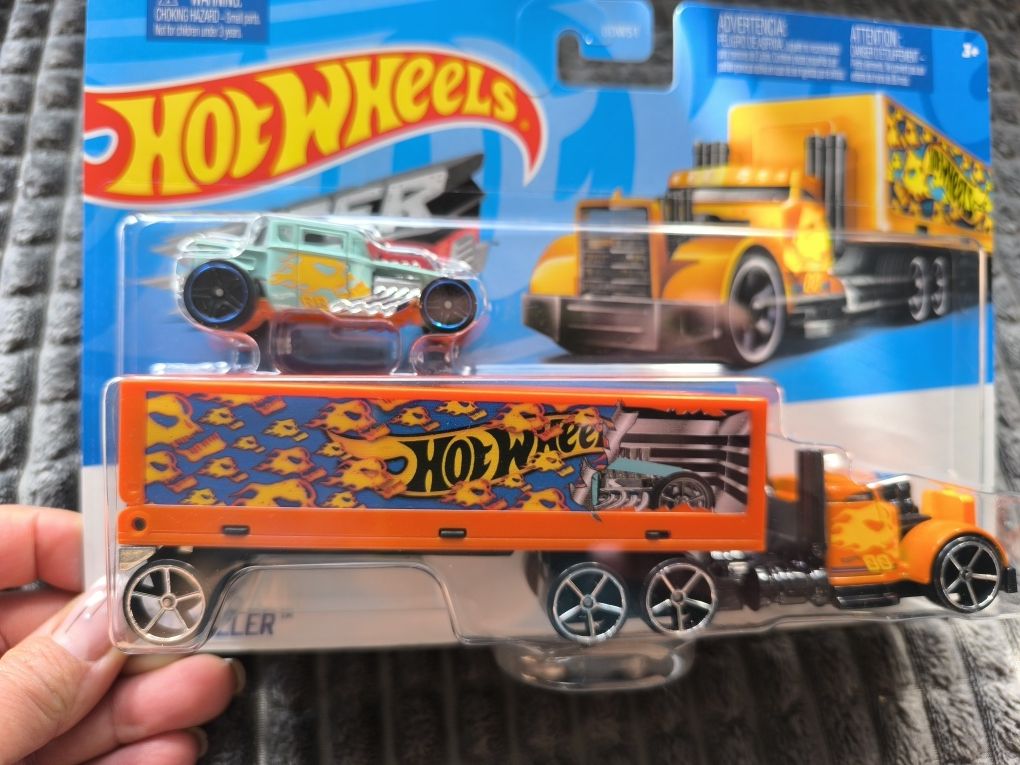 Hot Wheels Road Roller auto ciężarowe otwierana paka Mattel resoraki