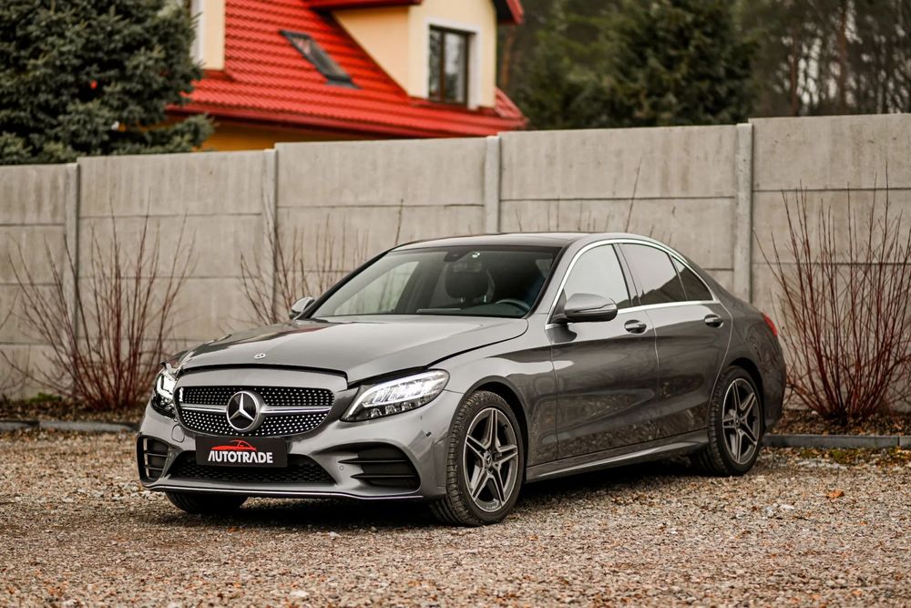 Mercedes-Benz Klasa C W205 LIFT Sedan 2019R. Pakiet AMG Diesel Automat Panorama Uszkodzony
