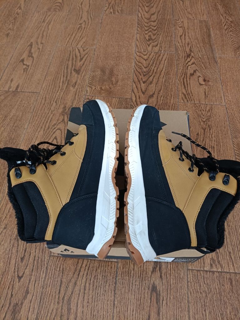 Buty zimowe męskie" Whistler " rozm. 44
