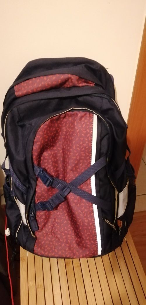 Mochila _ praticamente sem uso