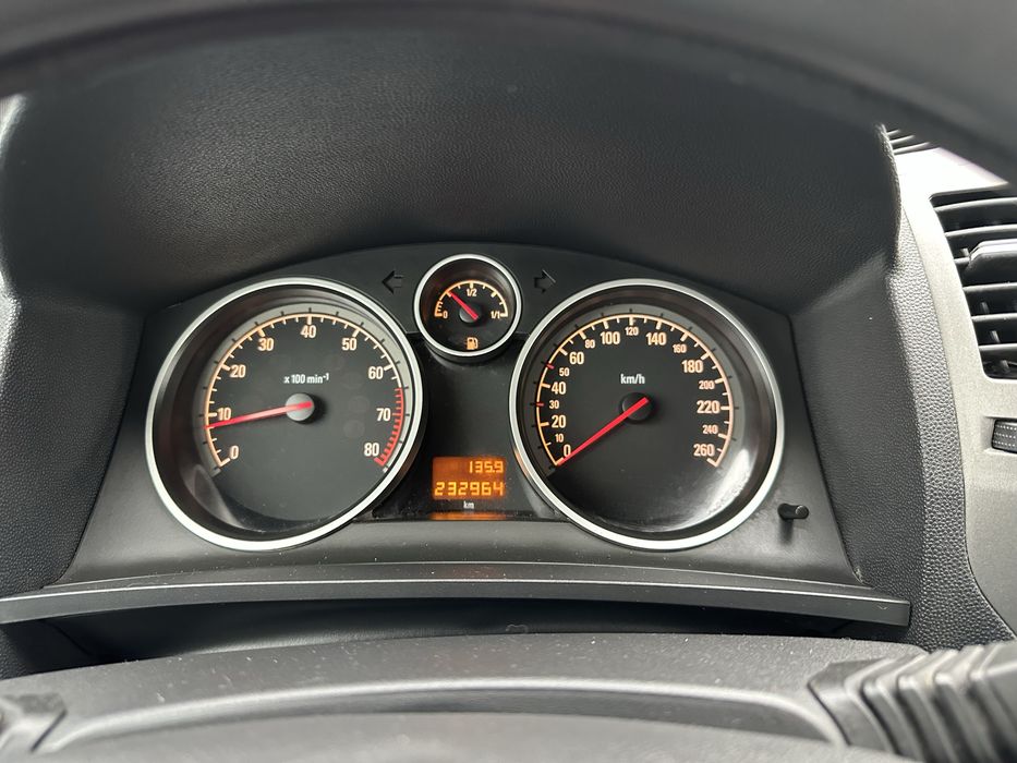 Opel Zafira! Сім місць! Без вкладень!
