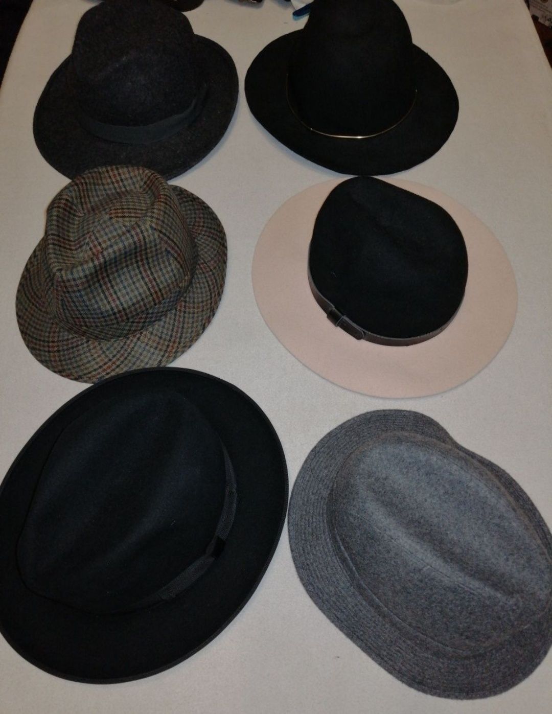 Elegancki, stylowy kapelusz męski