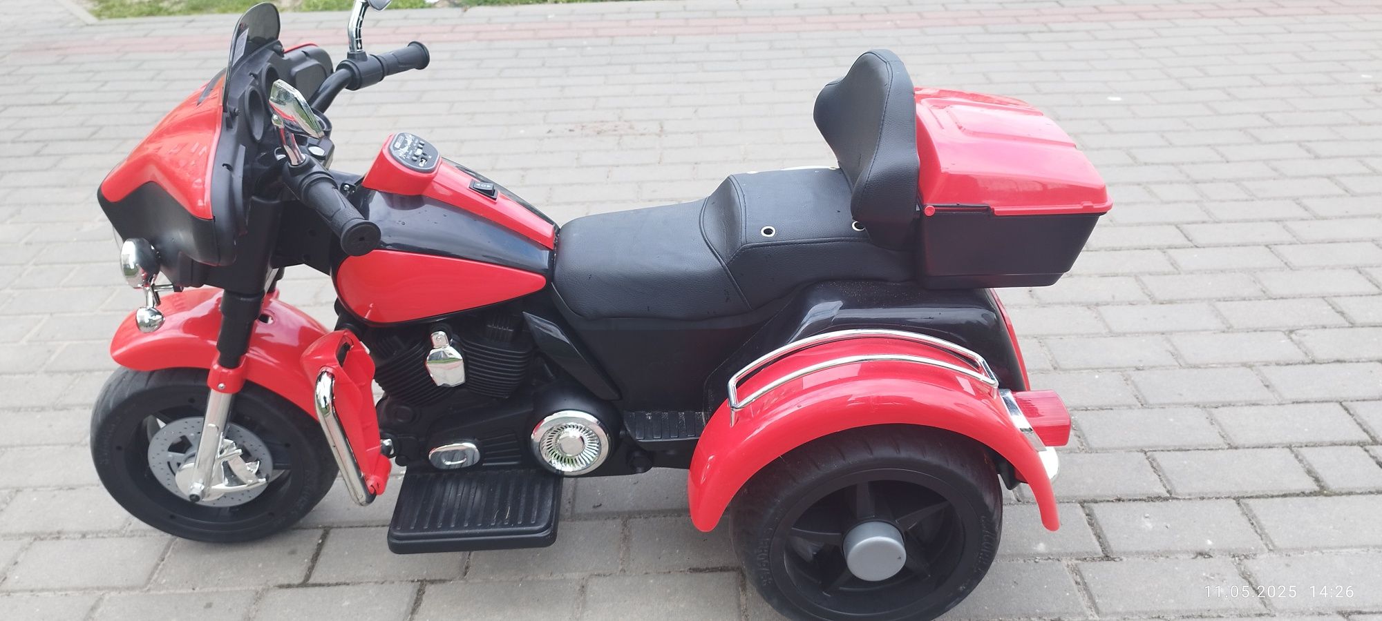 Motor trójkołowy na akumulator